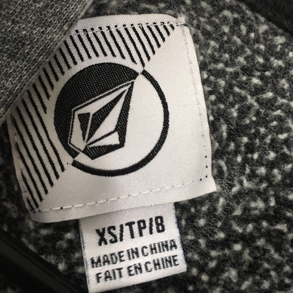 volcom sweatshirt - Picture 3 of 4